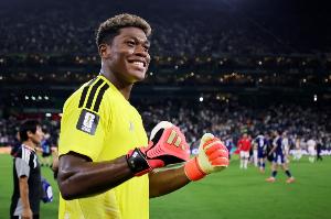 罗体：尤文在等巴黎签下铃木彩艳，然后租借他一年